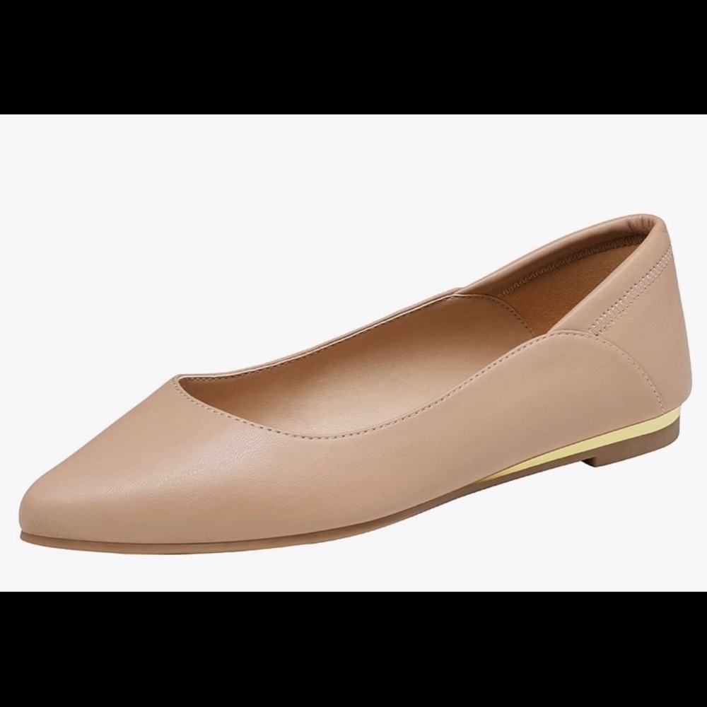 Flat nude shoes